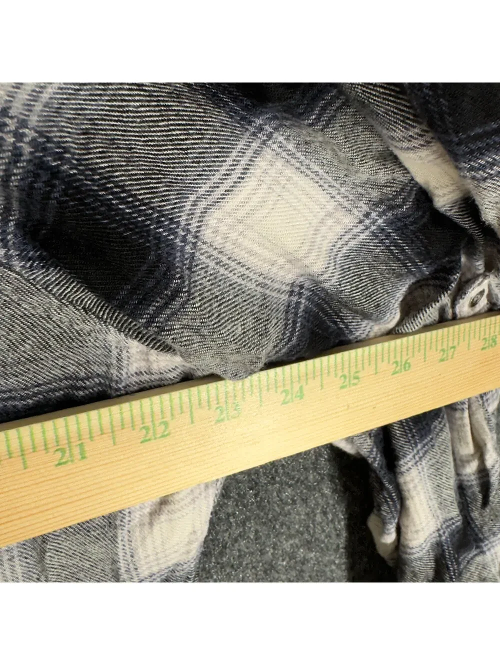 Hester & Orchard Blouse Women XL Black Plaid 1/2 Button V-Neck Long Sleeve - Picture 3 of 6